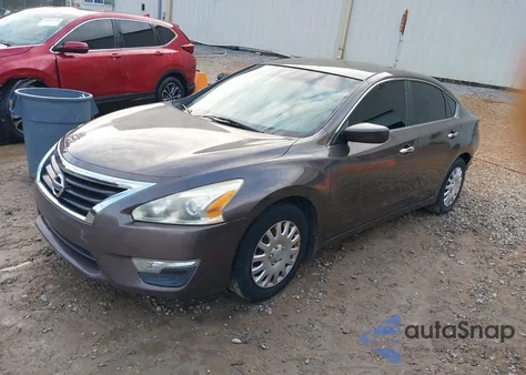 2015 Nissan Altima 2.5 S from USA, damaged, VIN 1N4AL3AP1FN406010
